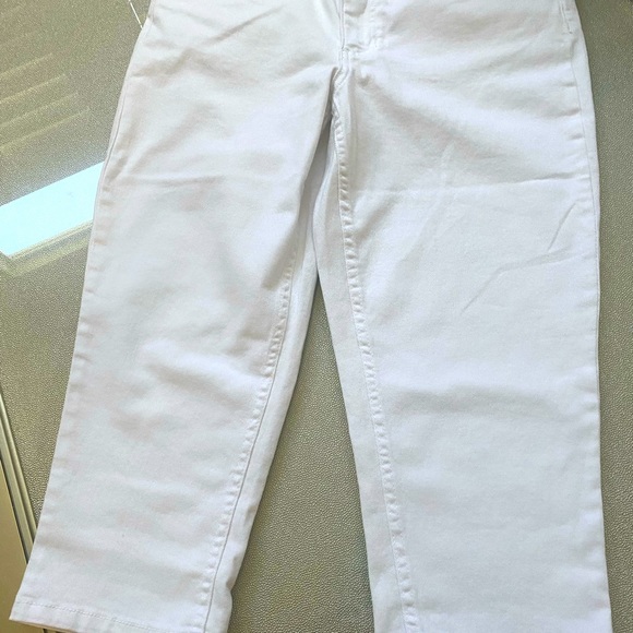 Venus White Stretch Capri Size 10 - Picture 3 of 4